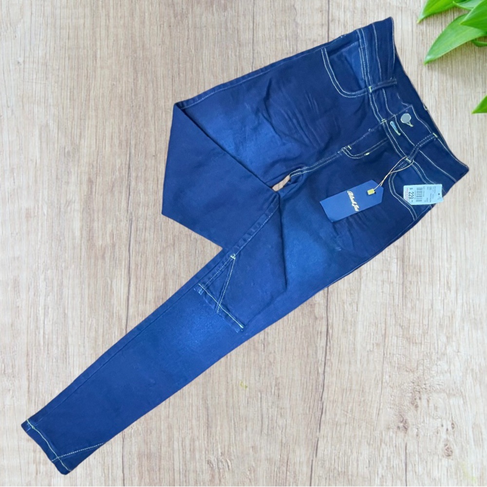 MILANO High Rise Super Skinny Blue Jeans!